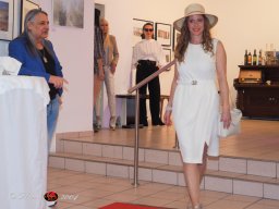 Fashion Show in der Contemplor Galerie Wien am 16. 03. 2024